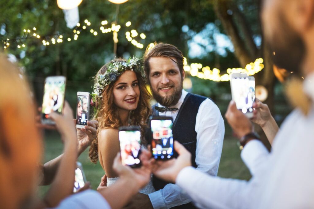 Ways To Use Social Media At Your Wedding